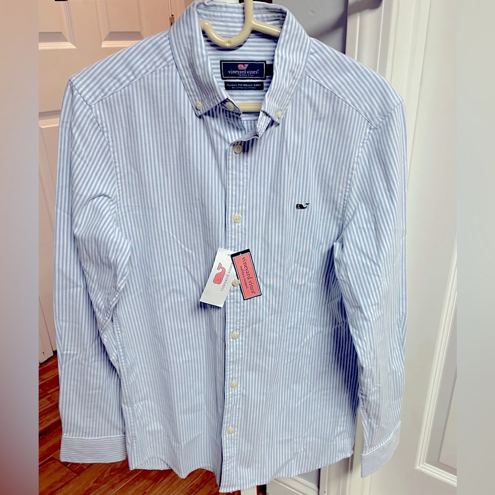 Brand NWT Vineyard vines, classic fit Striped Oxford whale shirt, coastline